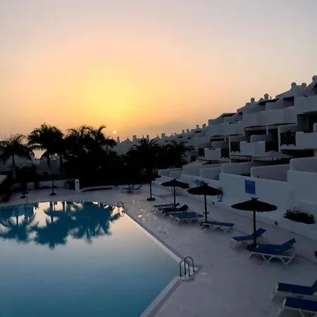 Adeje Paradise * أذيخي